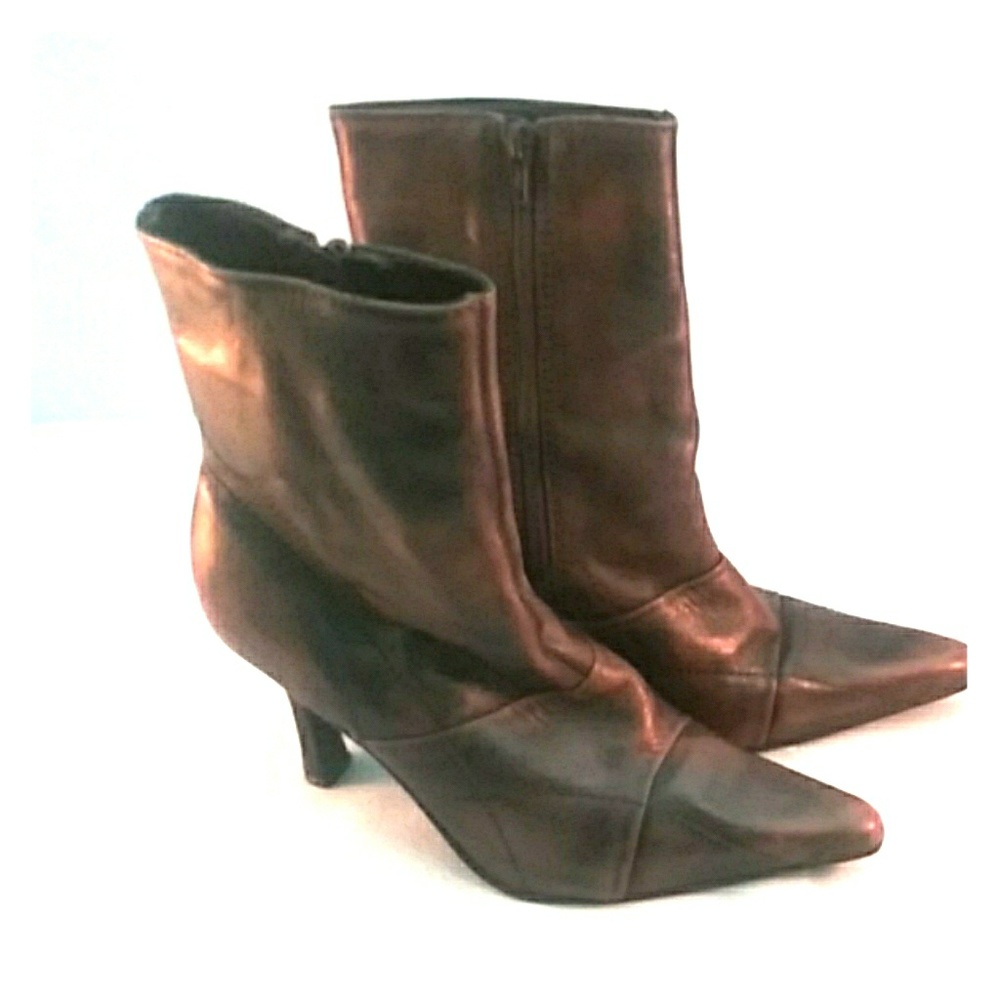 Distressed Leather Brown Boots 8.5M
